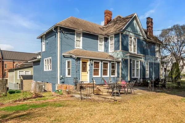305 Washington St #E, Fayetteville, TN 37334