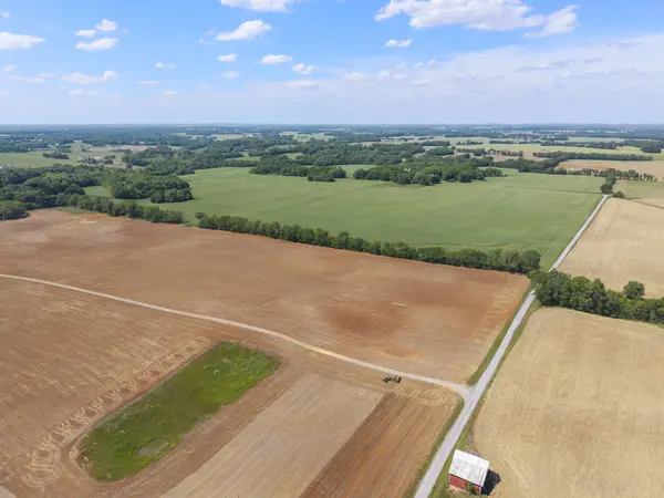 5078 Ezbon Holland Rd, Springfield, TN 37172