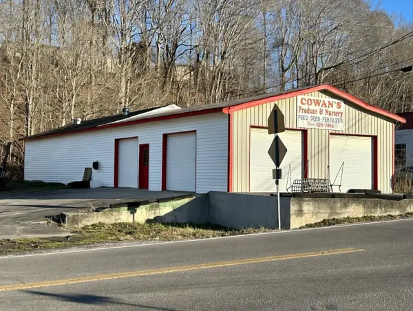 304 Main St, Red Boiling Springs, TN 37150