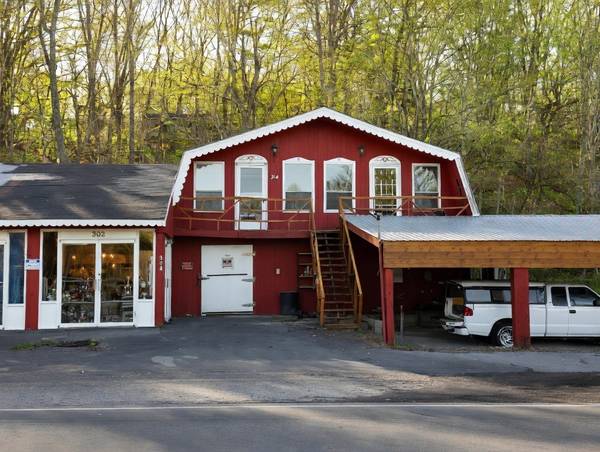 304 Main St, Red Boiling Springs, TN 37150