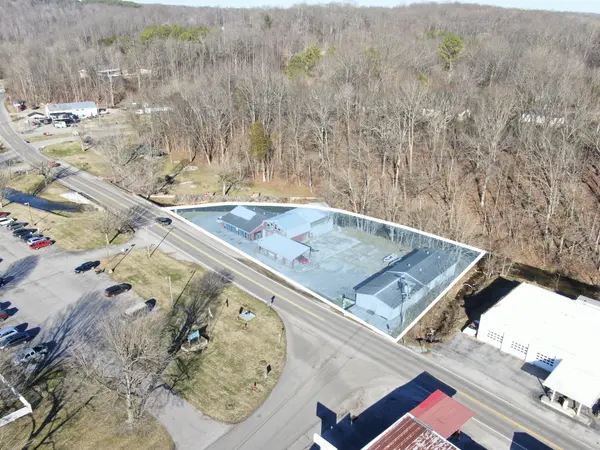 304 Main St, Red Boiling Springs, TN 37150