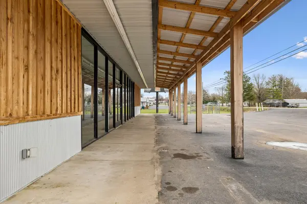9090 US Highway 70 #E, Mc Ewen, TN 37101