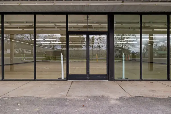 9090 US Highway 70 #E, Mc Ewen, TN 37101