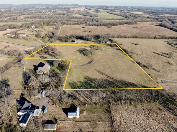508 Branham Mill Rd, Gallatin, TN 37066