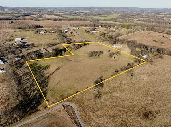508 Branham Mill Rd, Gallatin, TN 37066