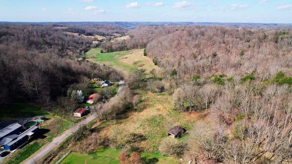 126 CARPENTER RD, Dellrose, TN 38453