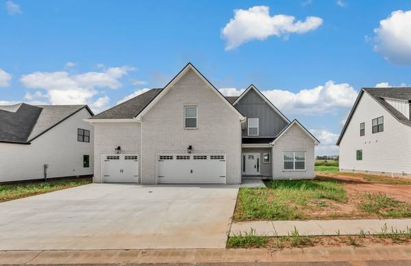222 Low Plains Ln, Clarksville, TN 37043