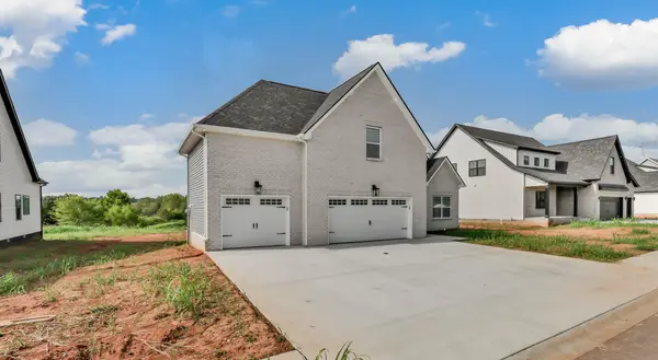222 Low Plains Ln, Clarksville, TN 37043