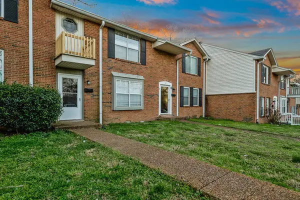 5510 Country Dr #12, Nashville, TN 37211