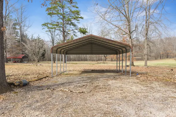 1275 Kaw Liga Ln, Bath Springs, TN 38311