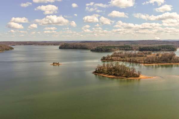 1235 New Lake Road #5, Spring City, TN 37381