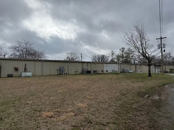 2340 N Jackson St, Normandy, TN 37360
