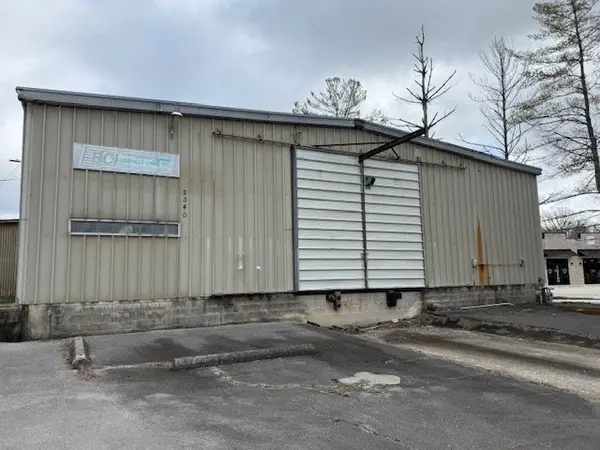 2340 N Jackson St, Normandy, TN 37360