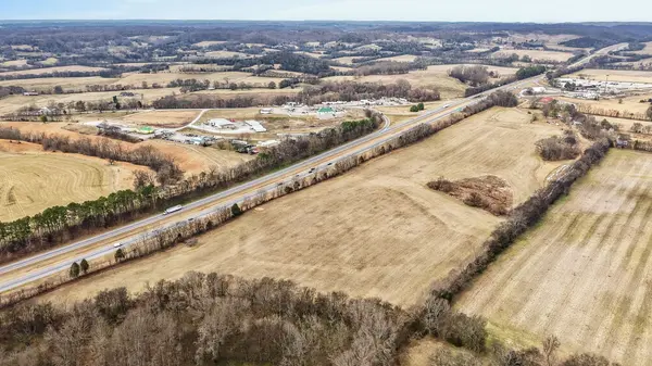9438 Lewisburg Hwy #E, Cornersville, TN 37047