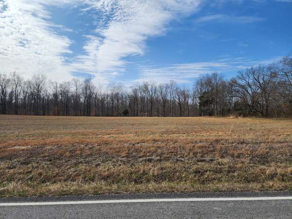 1 Fredonia Rd, Manchester, TN 37355