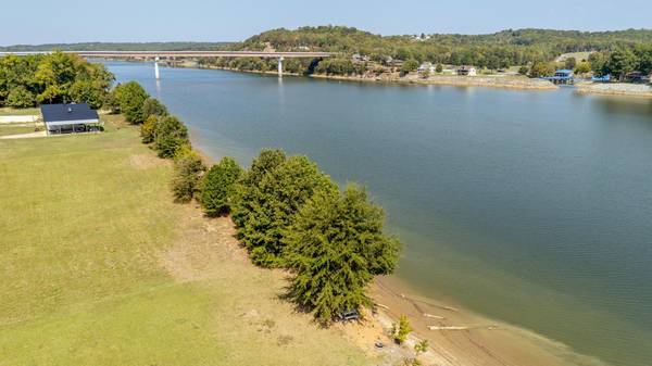 0 DANCING EAGLE LN, Clifton, TN 38425