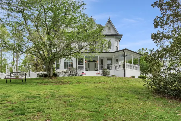515 Cox Hollow Rd, Dover, TN 37058