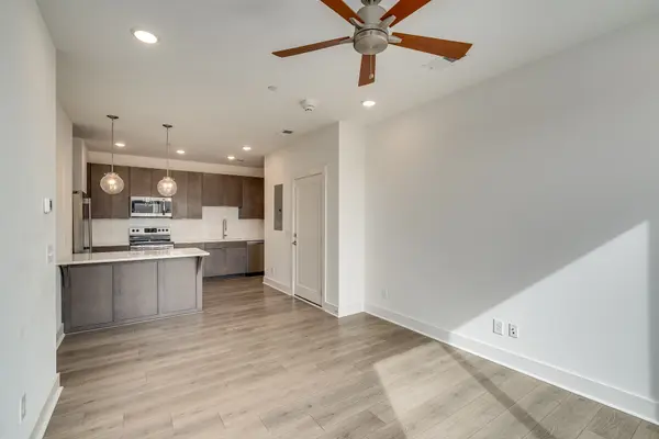 1613 Marshall Hollow Dr #303, Nashville, TN 37203