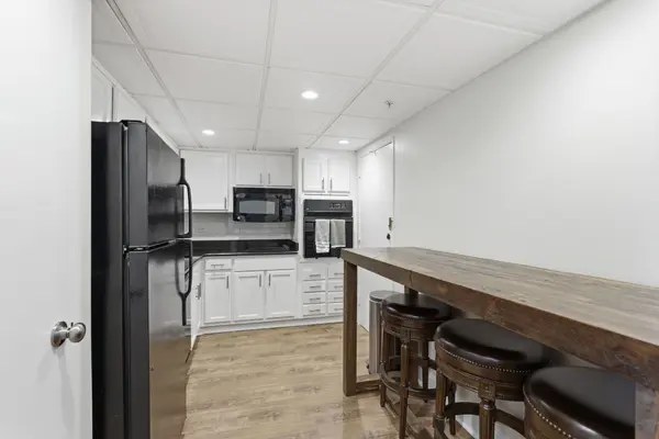 3415 West End Ave #904, Nashville, TN 37203
