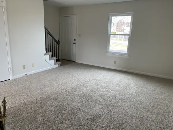 222 Edgewood Dr, Hendersonville, TN 37075