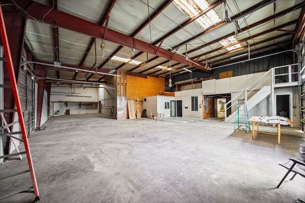 1379E Ashland City Rd, Clarksville, TN 37040