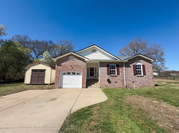 1690 Sparkleberry Dr, Clarksville, TN 37042