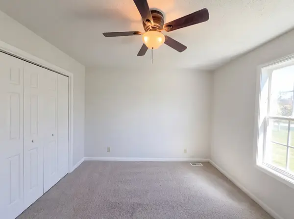 1690 Sparkleberry Dr, Clarksville, TN 37042