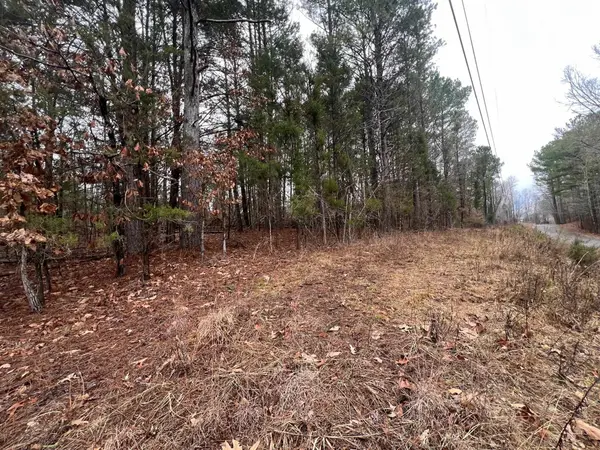 156 IRON HORSE TRL, Parsons, TN 38363