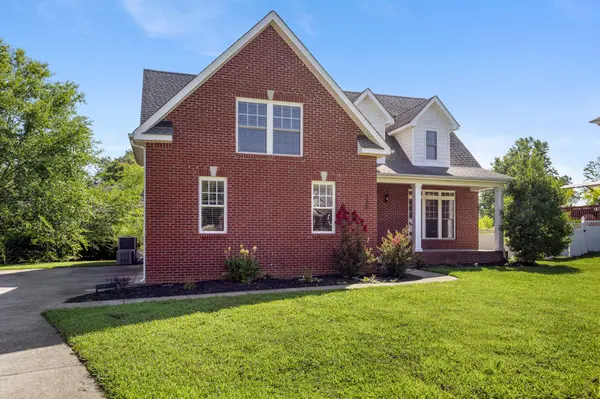 135 Weymouth Ct, Clarksville, TN 37043