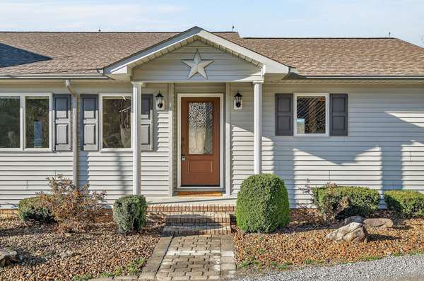 1634 Falling Water Rd, Sparta, TN 38583