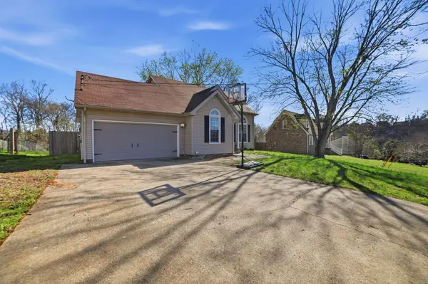 1756 Broadripple Dr, Clarksville, TN 37042