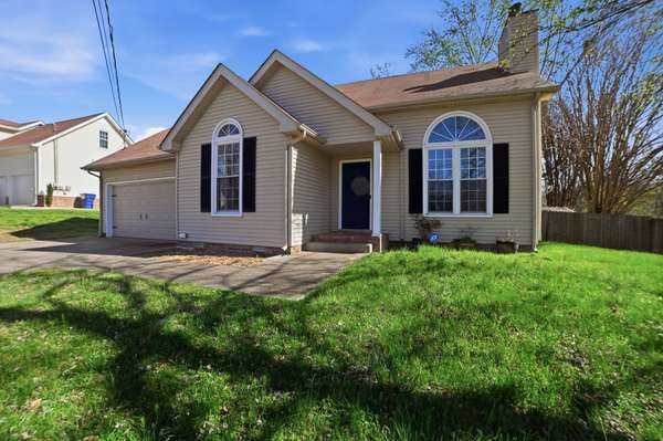 1756 Broadripple Dr, Clarksville, TN 37042