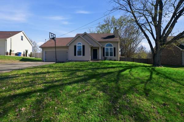 1756 Broadripple Dr, Clarksville, TN 37042