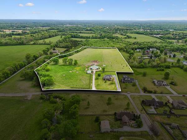2575 Mount Vernon Rd, Chapel Hill, TN 37034