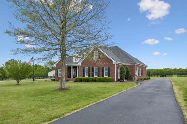 2575 Mount Vernon Rd, Chapel Hill, TN 37034