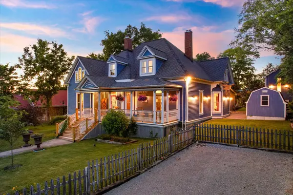 207 Main St #E, Wartrace, TN 37183