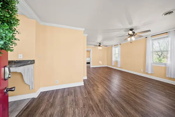 1716 Merritt Dr, Clarksville, TN 37043