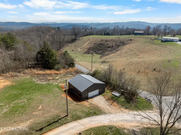 164 Green Lane, Sharps Chapel, TN 37866