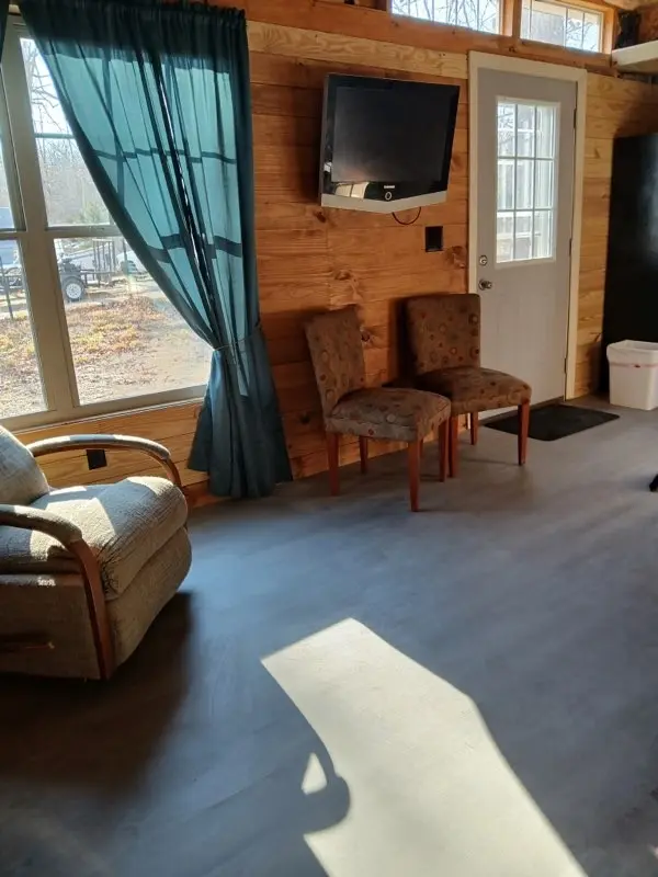 3433 Blackwood Dr, Nunnelly, TN 37137
