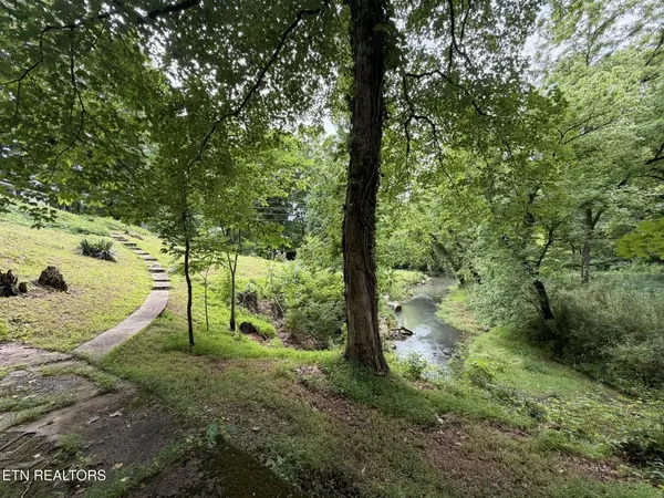 507 Short St, Athens, TN 37303