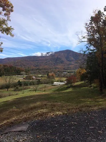 3702 Wears Valley Rd, Sevierville, TN 37862