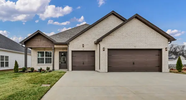 641 Woodrush Dr, Clarksville, TN 37040