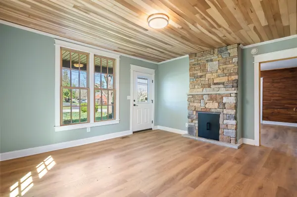 469 E Main St, Cookeville, TN 38506