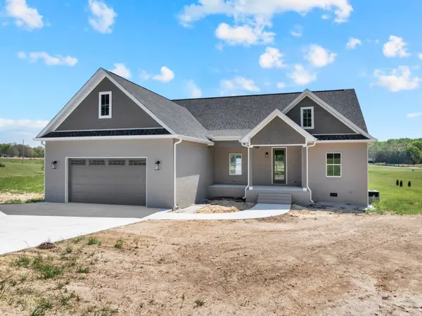 8246 AEDC RD, Estill Springs, TN 37330