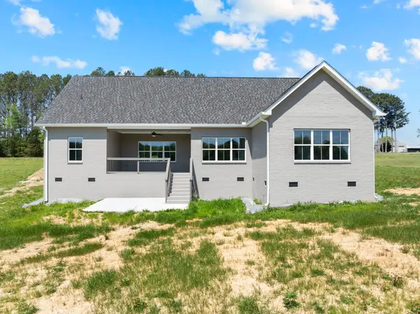 8246 AEDC RD, Estill Springs, TN 37330