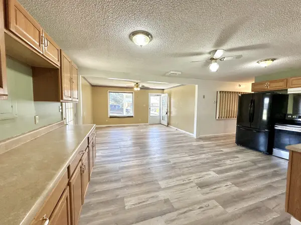 115 S Oak Dr, Collinwood, TN 38450