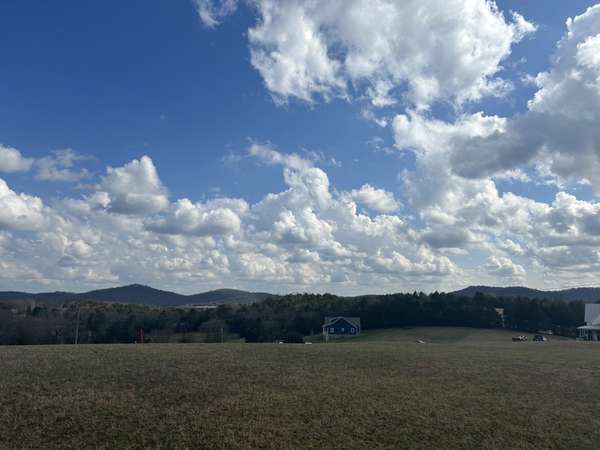 6 Dimple Crest Drive, Liberty, TN 37095