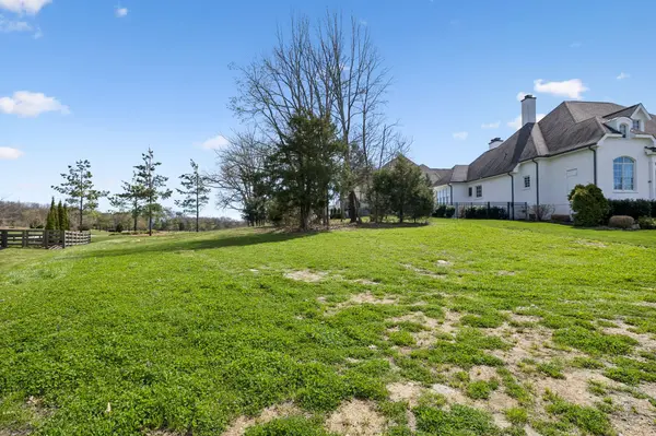 7305 Harlow Dr, College Grove, TN 37046
