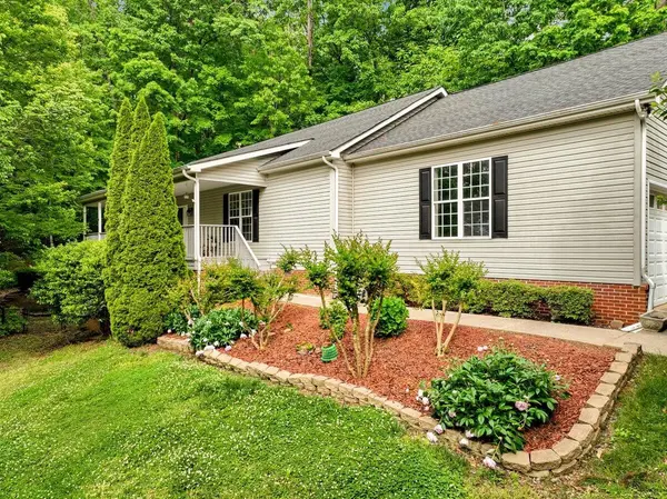 9711 Imperial Drive, Ooltewah, TN 37363