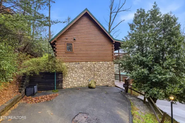 640 Cub Path Way, Gatlinburg, TN 37738